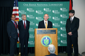 Congressmen Zach Wamp and Bart Gordon, Sen. Lamar Alexander, and ORNL Director Thom Mason spoke recently at an energy independence presentation at ORNL.