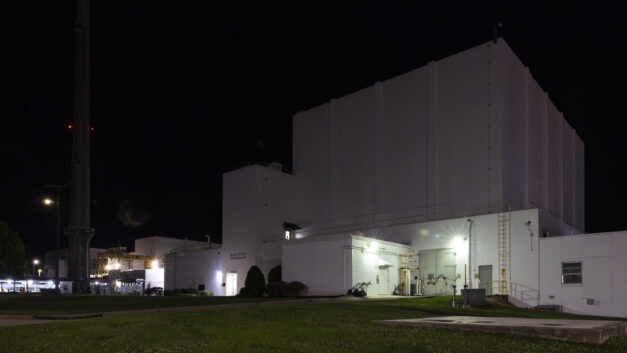 High Flux Isotope Reactor team keeps neutron source running day, night