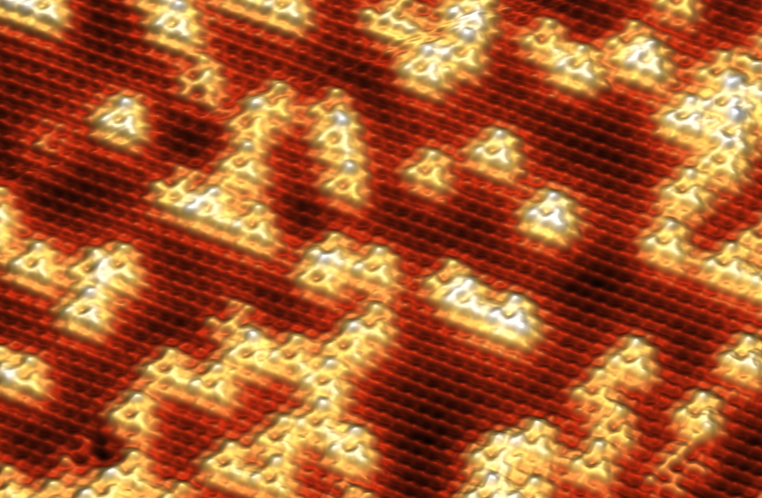 Clusters of 10 tantalum atoms, arranged in triangles, create stress in the crystal’s structure.