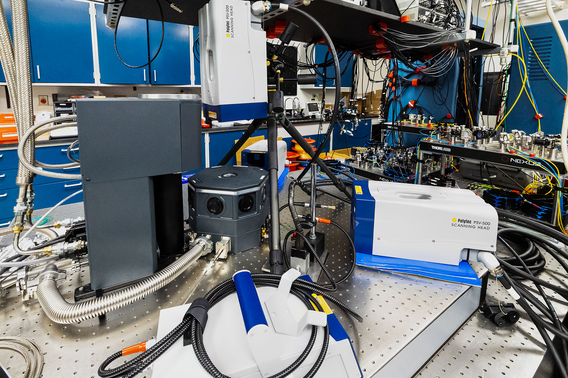 Three scanning heads each are pointed toward a different measurement point. Carlos Jones/ORNL, U.S. Dept. of Energy