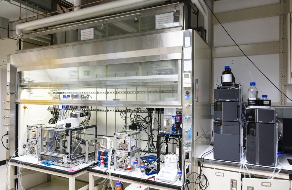 CNMS - lab gear for controlled environment testing