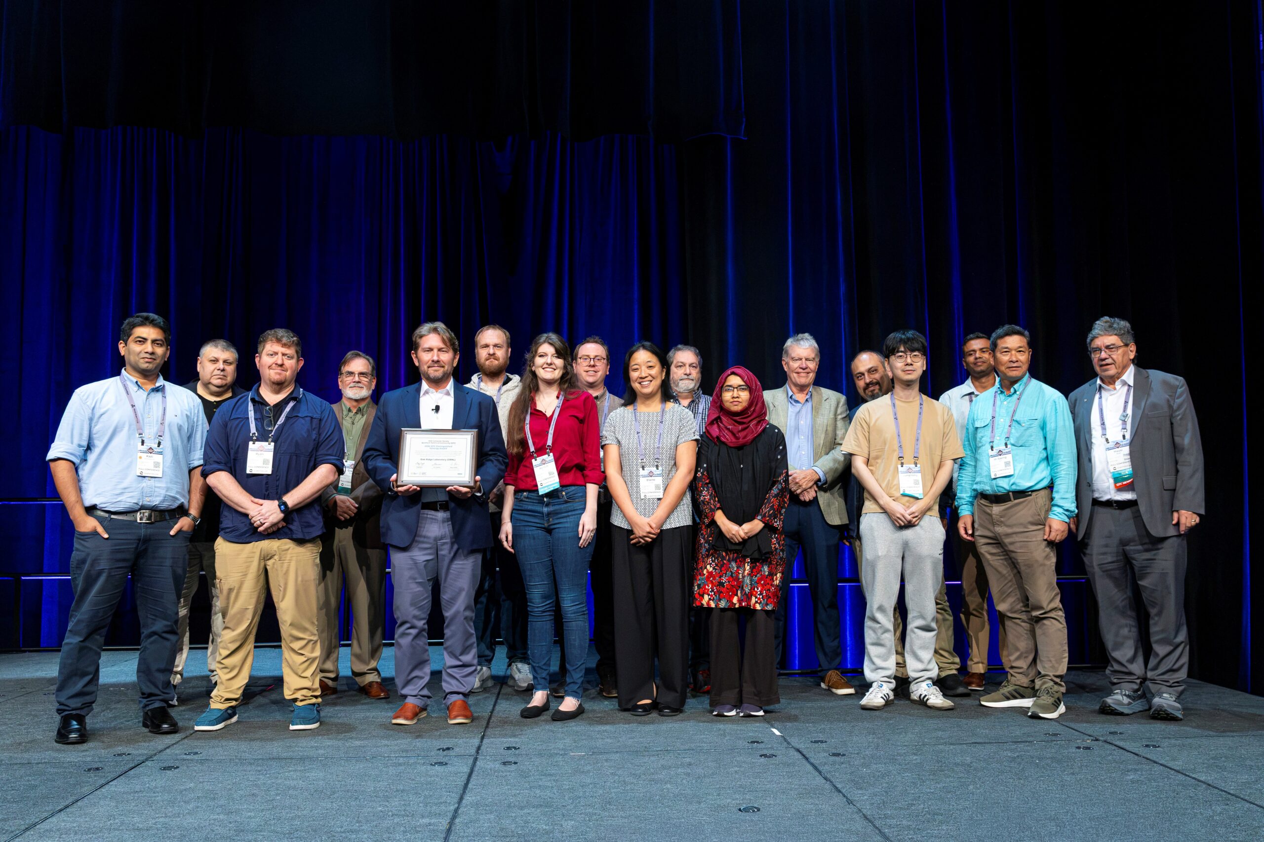 ORNL researchers pose with the IEEE Quantum Distinguished Synergy Award.